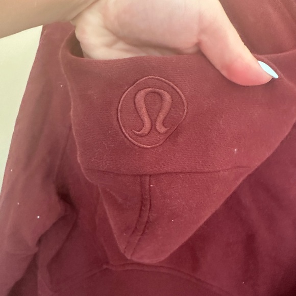 Maroon Lululemon Quater Zip - Picture 6 of 7
